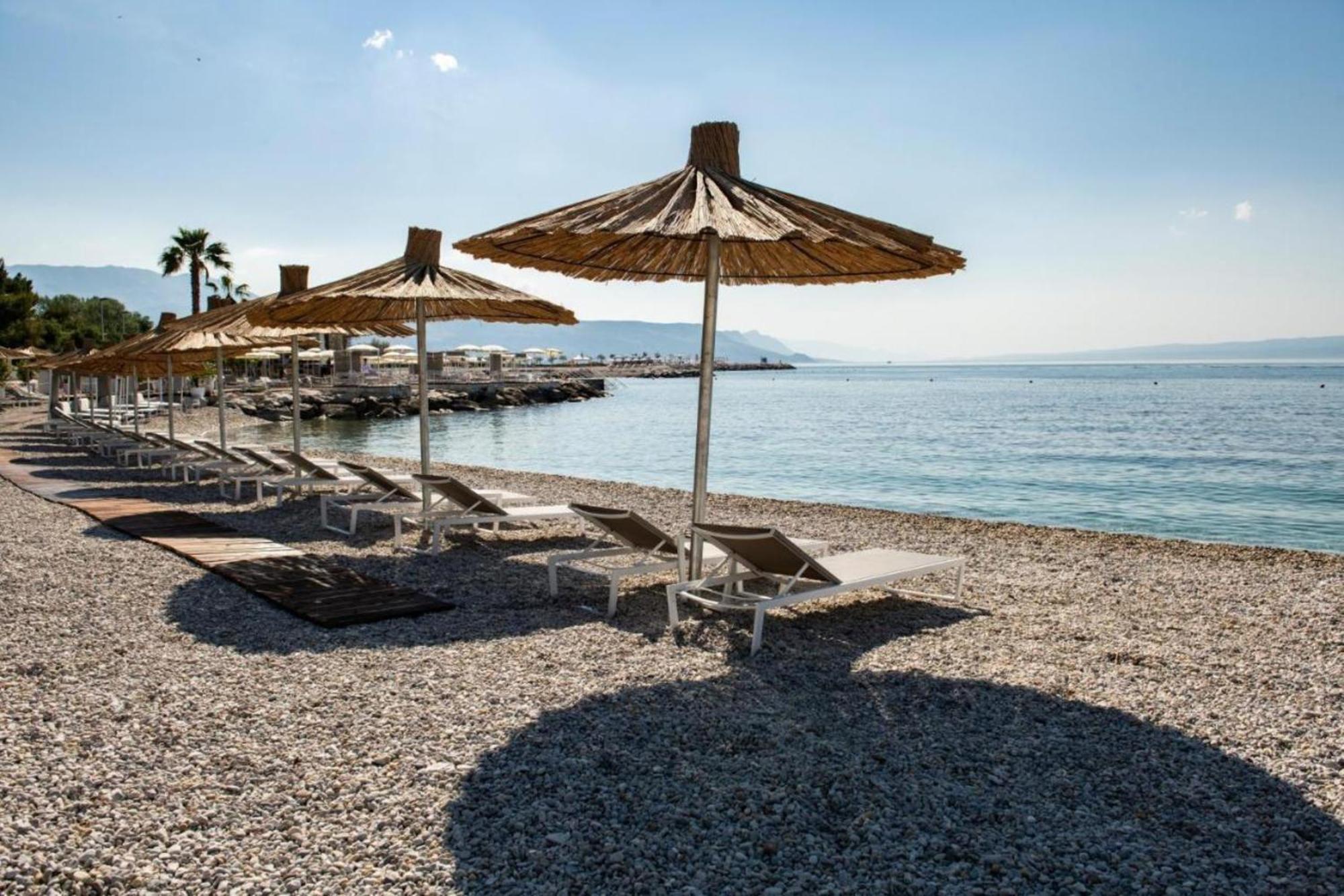 Apartment Radosevac Beach Split Bagian luar foto