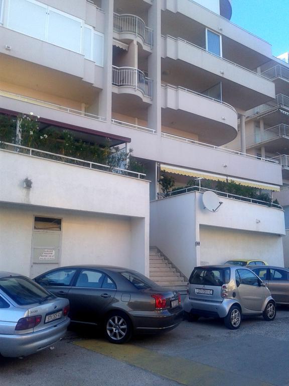 Apartment Radosevac Beach Split Bagian luar foto
